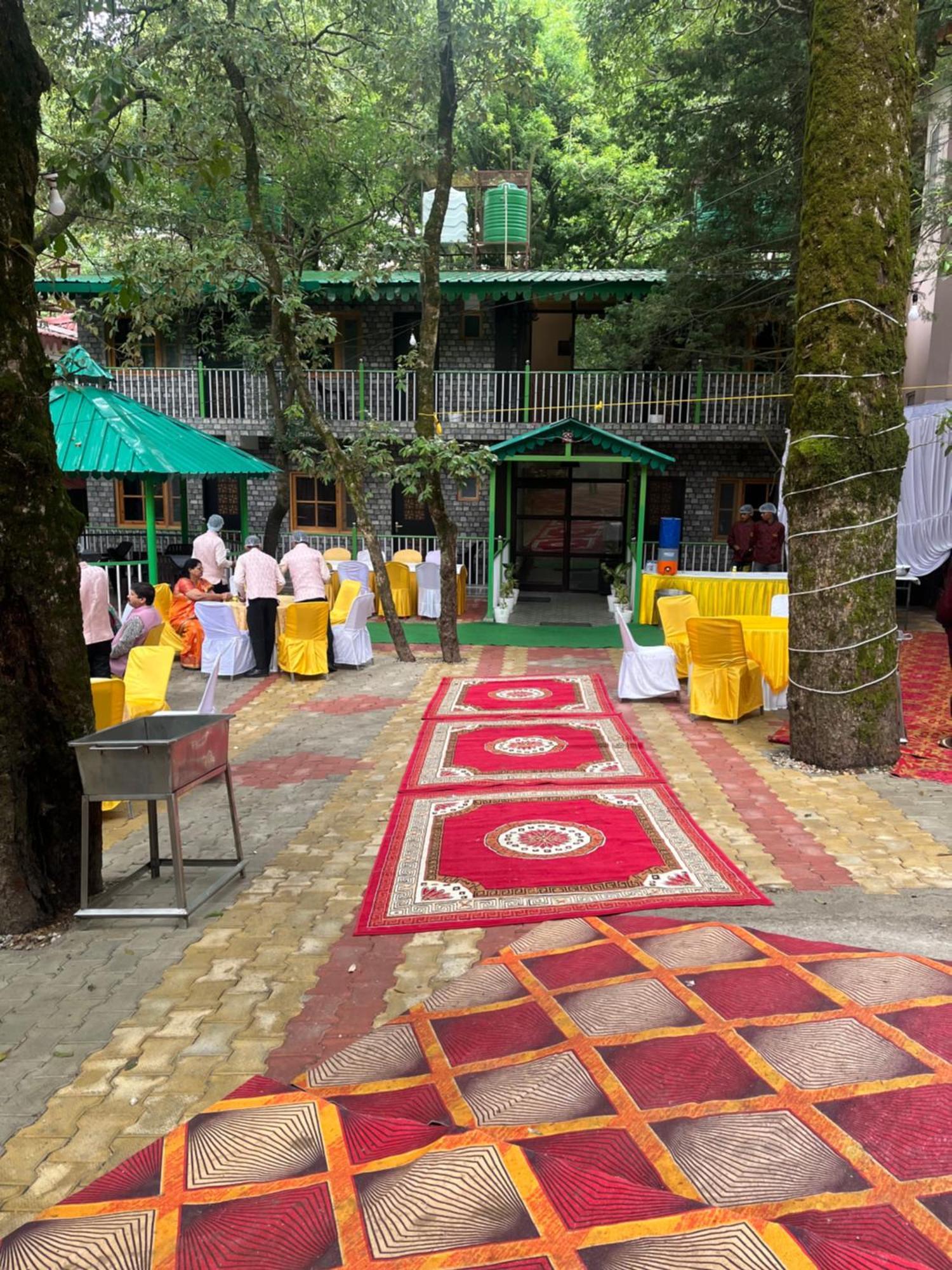 Cedar Woods Resort By Heyan Hotels ナイニタール エクステリア 写真