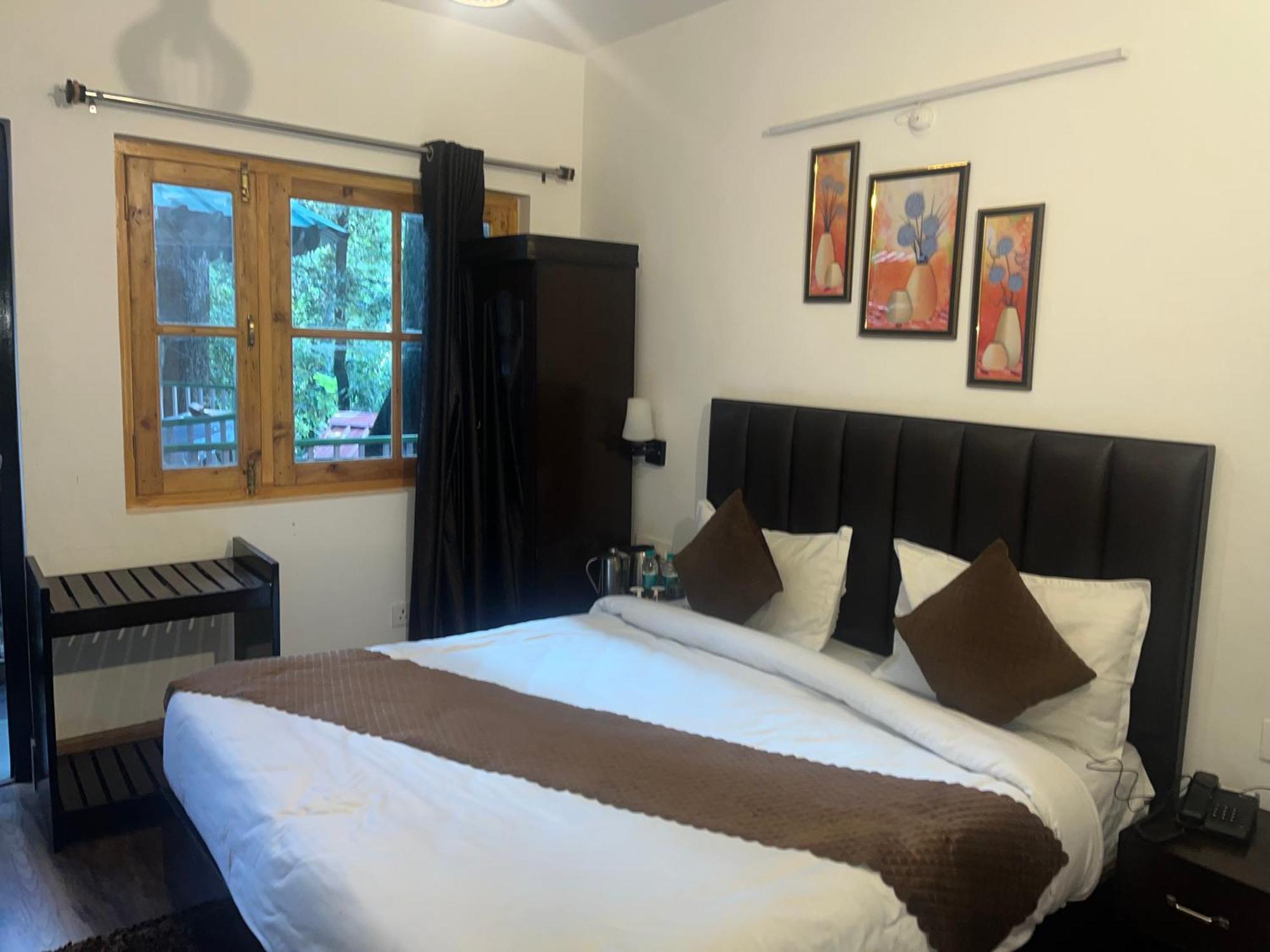 Cedar Woods Resort By Heyan Hotels ナイニタール エクステリア 写真